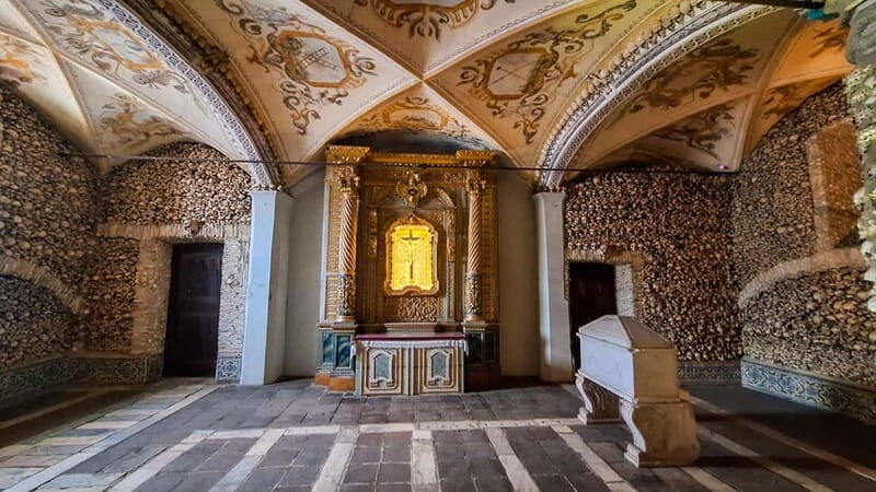 From Lisbon: Évora, Cork & the Hidden Old Town - Key Points