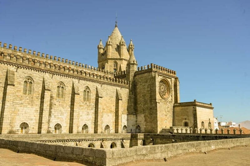 From Lisbon: Évora Day Trip with Optional Wine Tasting - What Makes This Tour Stand Out?