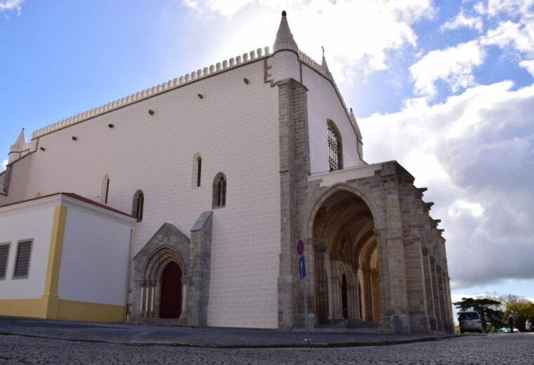 from-lisbon-evora-tour-with-wine-tasting-included