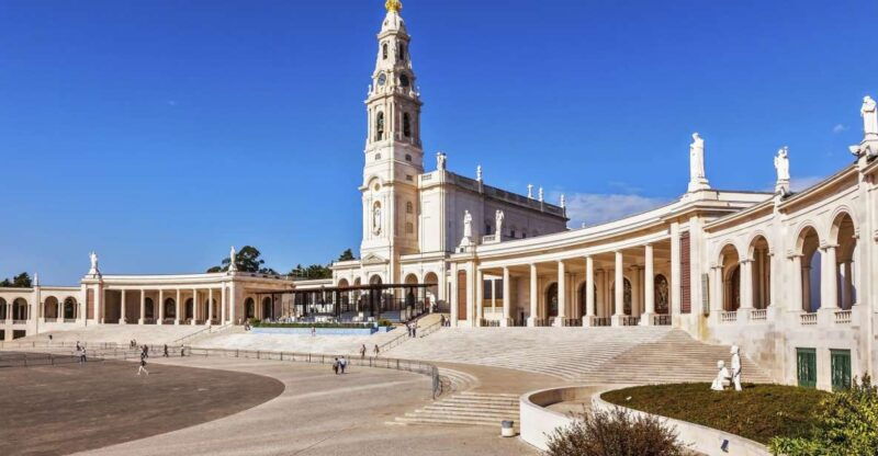 from-lisbon-fatima-batalha-nazare-and-obidos-day-tour-2