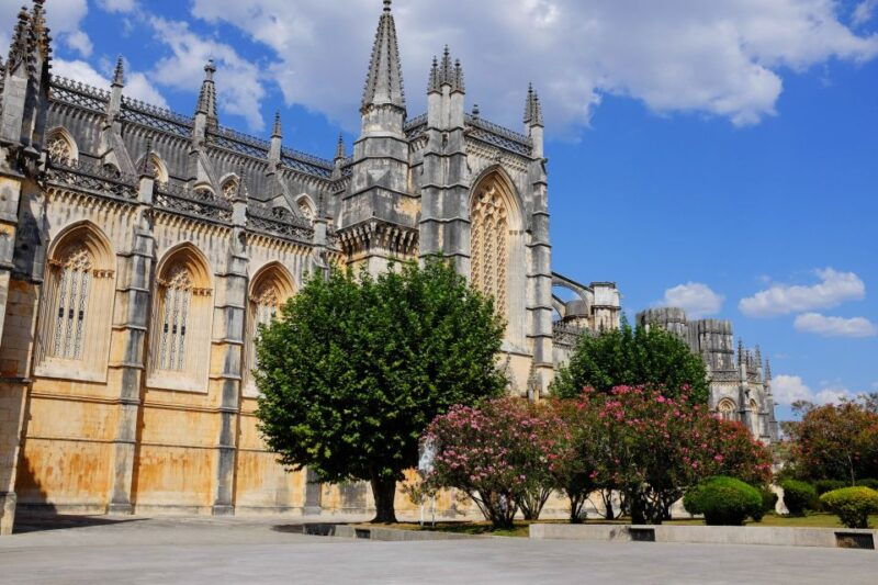 from-lisbon-fatima-batalha-nazare-and-obidos-day-tour
