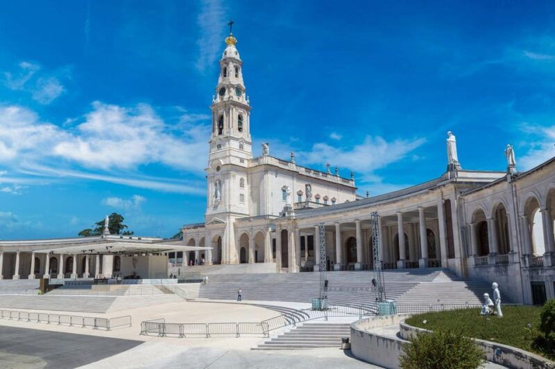 from-lisbon-fatima-batalha-nazare-obidos-small-group
