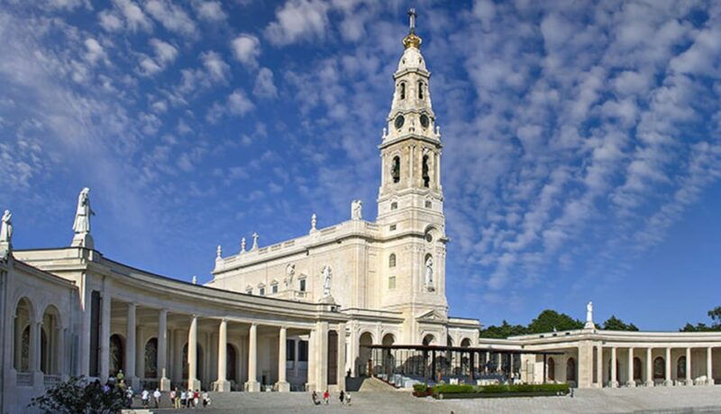 from-lisbon-fatima-nazare-and-obidos-full-day-private-tour