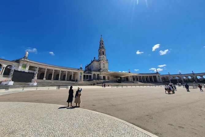 from-lisbon-fatima-nazare-obidos-batalha-private-tour