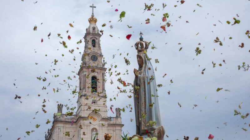 from-lisbon-fatima-nazare-obidos-full-day-private-tour