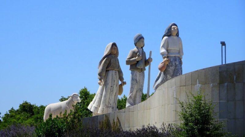 From Lisbon: Fátima Sanctuary, Nazaré & Óbidos Tour - Exploring Portugal in a Day: What You Can Expect