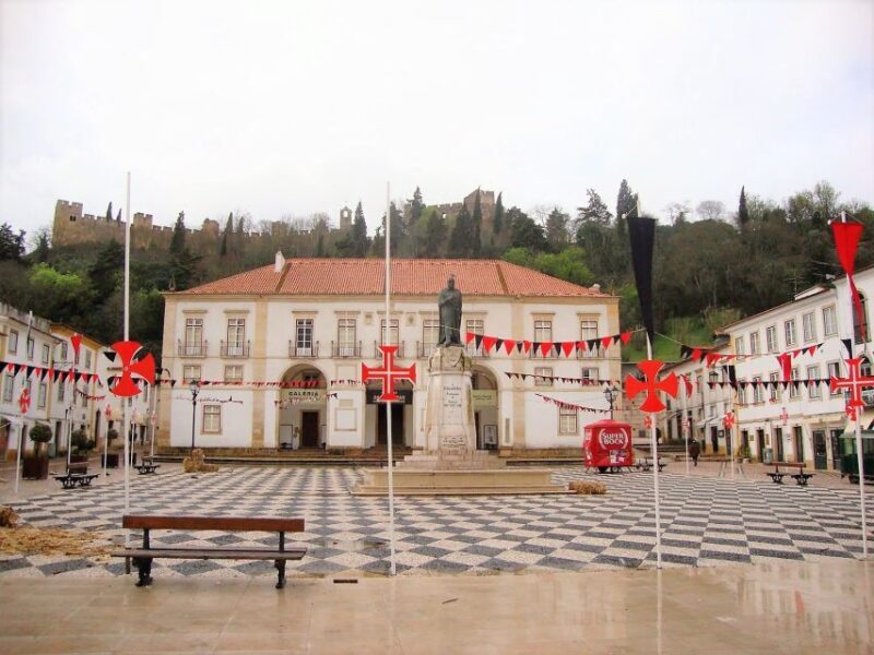 From Lisbon: Knights Templar Tour to Tomar & Almourol Castle - FAQs
