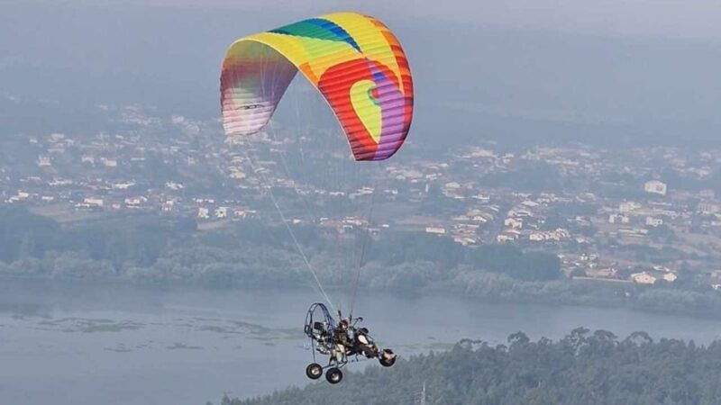 from-lisbon-motorised-paragliding-tandem-flight