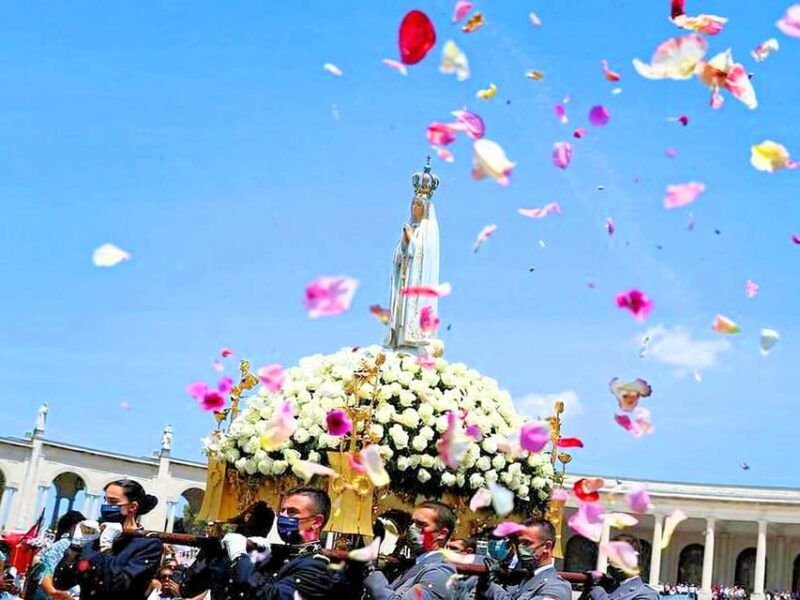 from-lisbon-obidos-nazare-and-fatima-small-group-tour