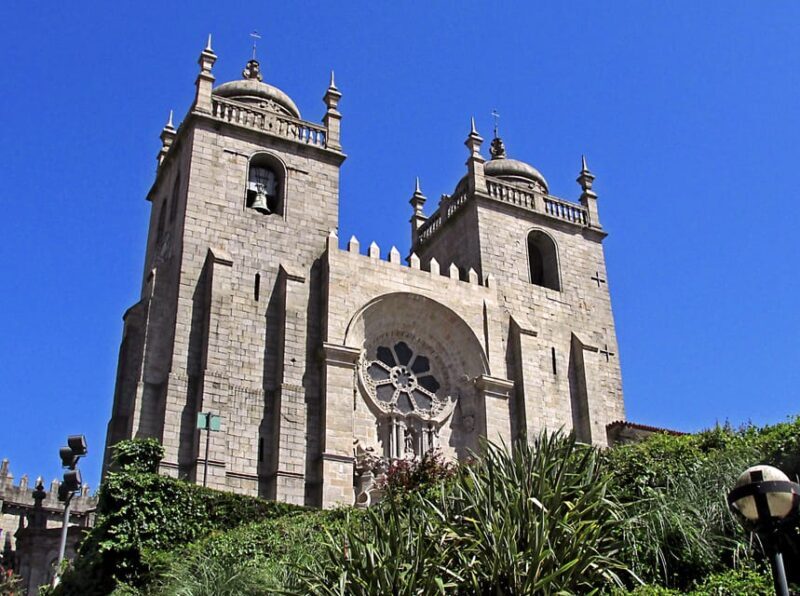 From Lisbon: Private Porto Tour with Wine Tasting in Gaia - FAQ