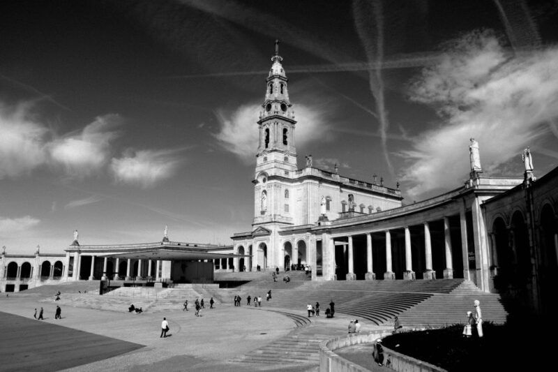 from-lisbon-private-tour-fatimabatalhanazare-and-obidos