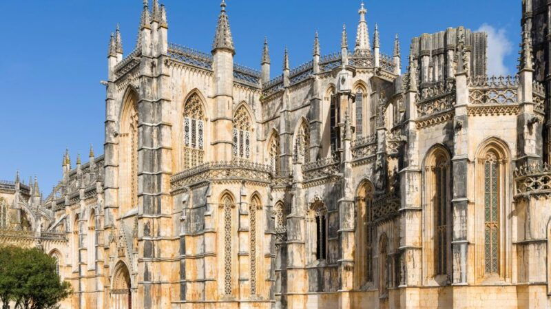 from-lisbon-shared-tour-to-fatima-obidos-batalha-and-nazare