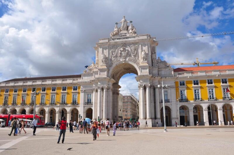 from-lisbon-to-madrid-private-tour-full-day-trip-in-evora-and-merida