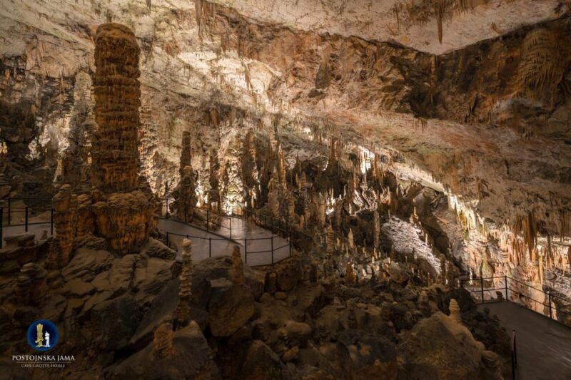 from-ljubljana-postojna-cave-and-predjama-castle-tour