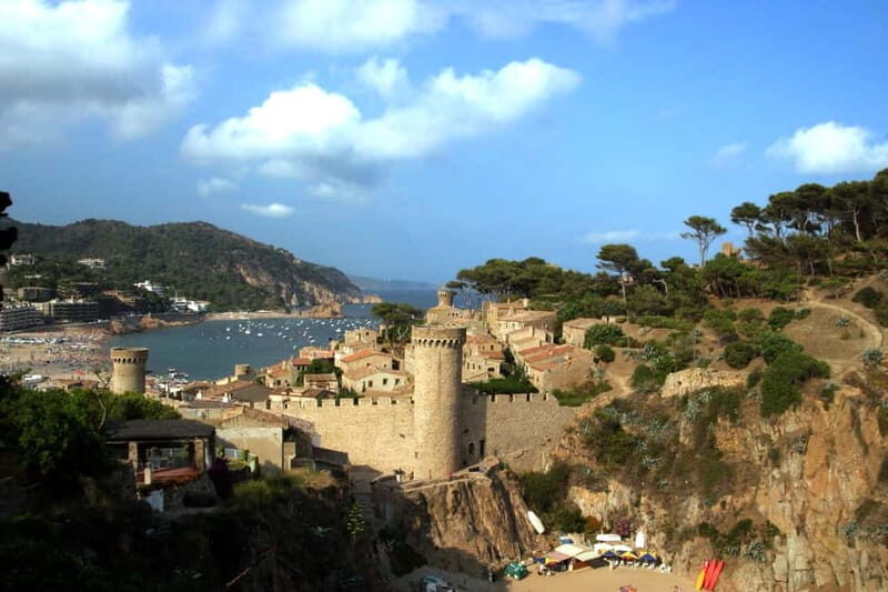 From Lloret de Mar: Roundtrip Ferry to Tossa de Mar - A Scenic Journey Along the Costa Brava
