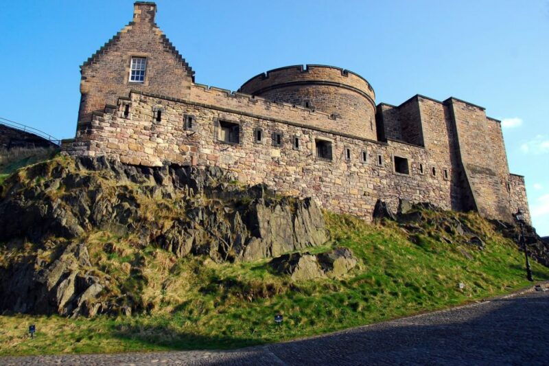 from-london-day-trip-to-edinburgh-by-rail-with-castle-entry