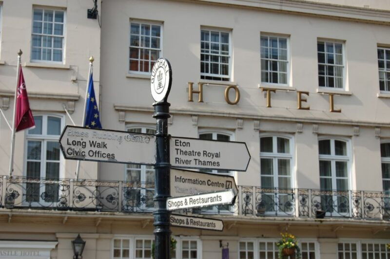 from-london-half-day-trip-to-windsor-with-castle-tickets