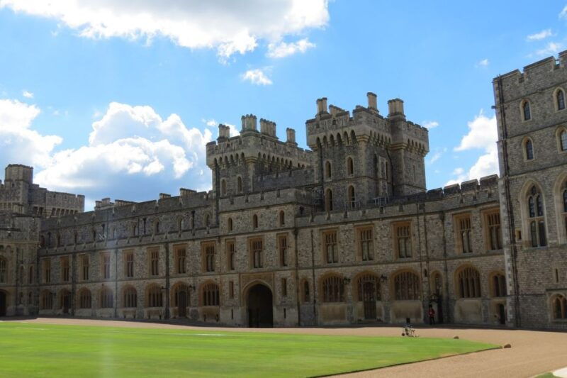 from-london-half-day-trip-to-windsor-with-castle-tickets