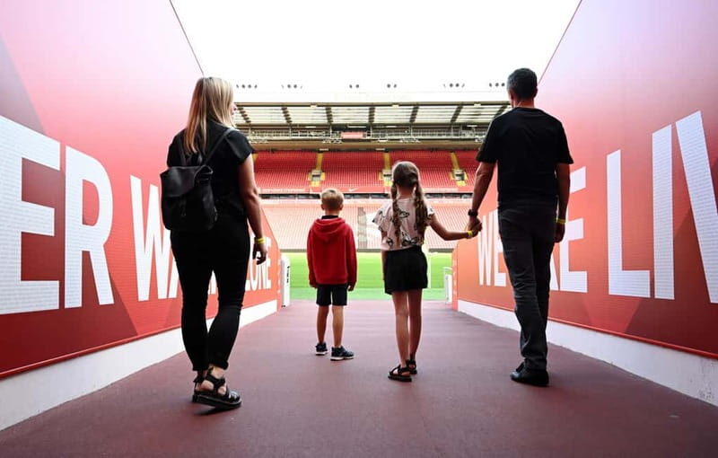 From London: Liverpool FC Stadium & Museum Rail Day Tour - Exploring Liverpool