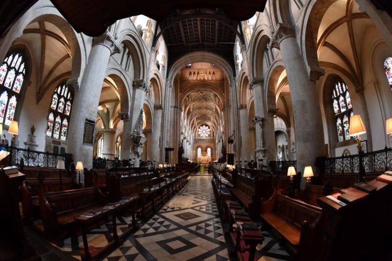 from-london-oxford-highlights-private-half-day-guided-tour