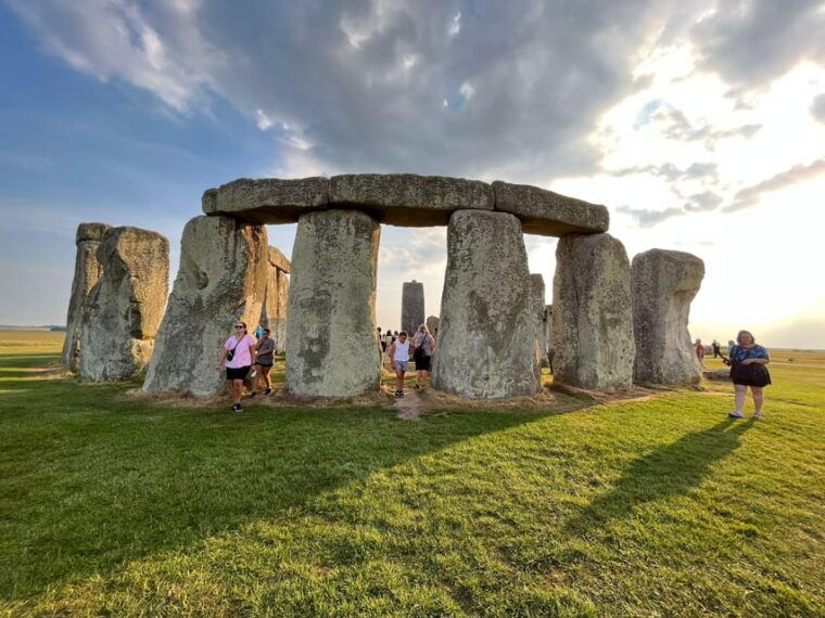 from-london-stonehenge-bath-lacock-full-day-sunrise-tour