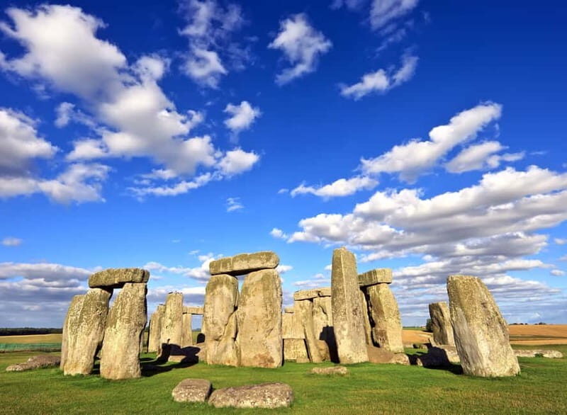From London: Stonehenge Inner Circle & Windsor Open Top Bus - FAQ