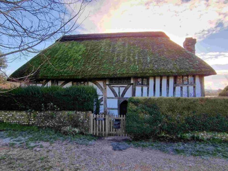 from-london-sussex-villages-and-white-cliff-guided-tour