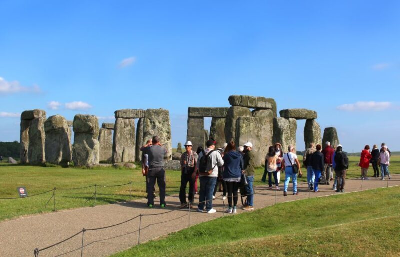 From London: Windsor Castle and Stonehenge with Snack Pack - Transportation and Logistics