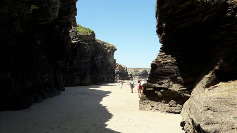 from-lugo-half-day-excursion-to-playa-de-las-catedrales-and-ribadeo
