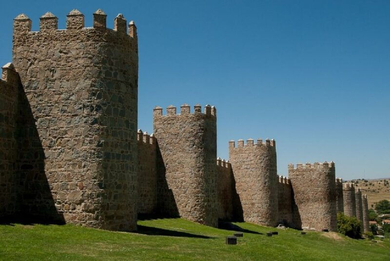 from-madrid-day-trip-to-segovia-avila-toledo