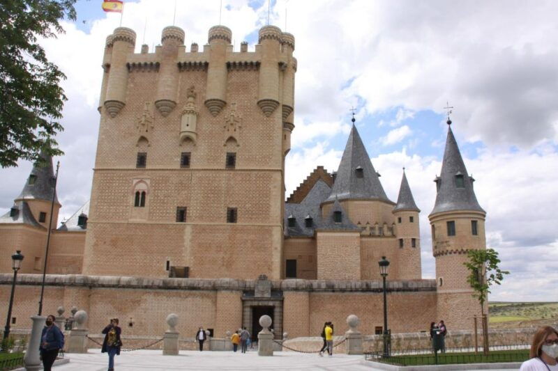 from-madrid-history-and-charm-of-segovia-full-day-tour