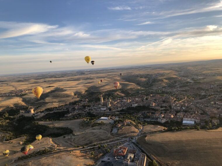 from-madrid-hot-air-balloon-over-segovia-with-transfer