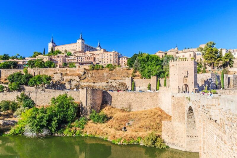 from-madrid-private-toledo-and-la-mancha-windmills-day-trip