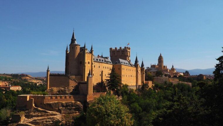 from-madrid-segovia-highlights-private-half-day-tour