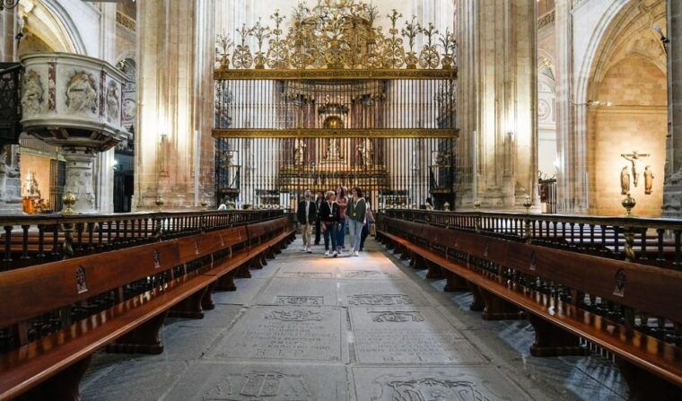 from-madrid-segovia-tour-with-cathedral-and-alcazar-entry