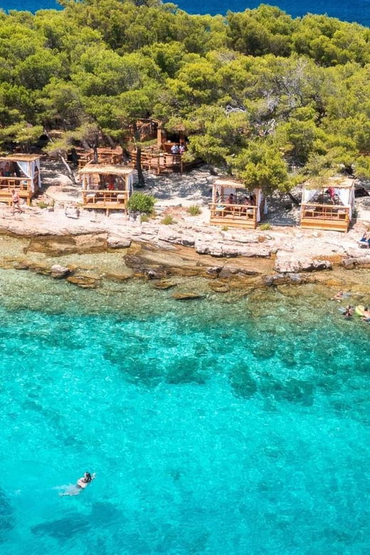 from-makarskahvar-and-brac-island-day-tour-with-speedboat