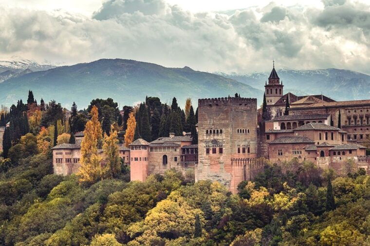 from-malaga-alhambra-and-royal-chapel-with-entry-tickets