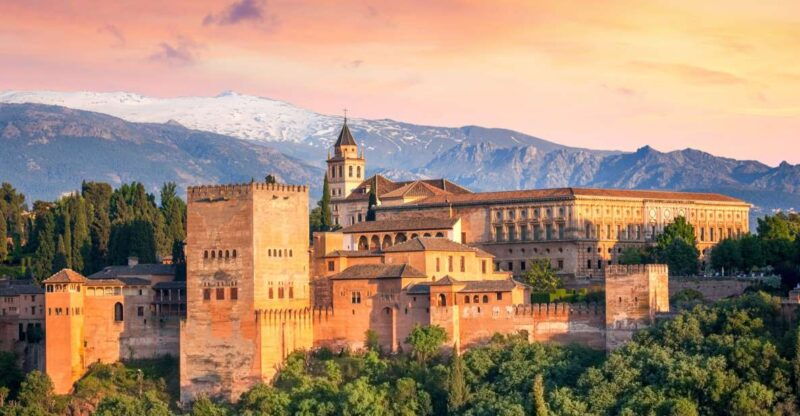 from-malaga-alhambra-guided-tour-with-entry-tickets
