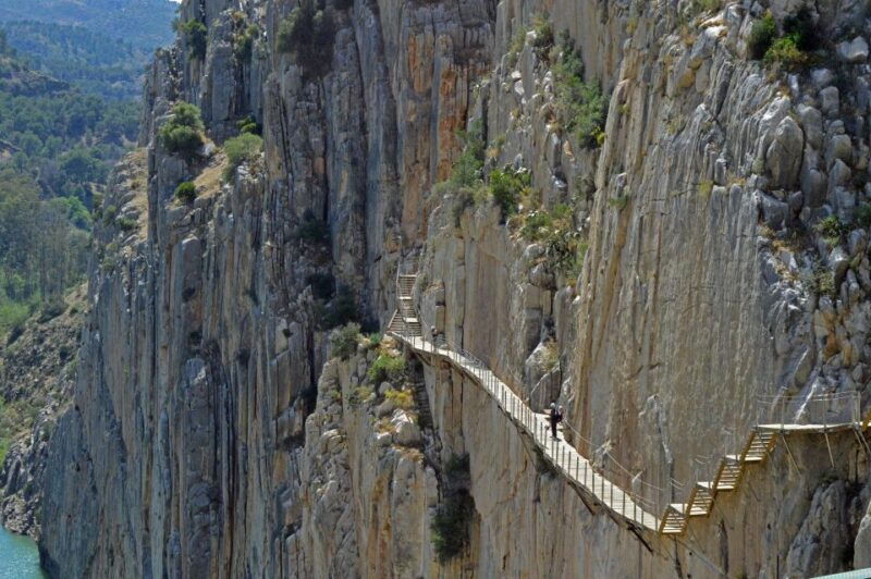 from-malaga-caminito-del-rey-and-lake-swimming-private-tour