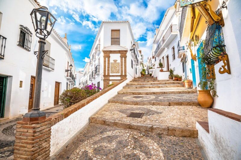 from-malaga-costa-del-sol-trip-to-nerja-frigiliana