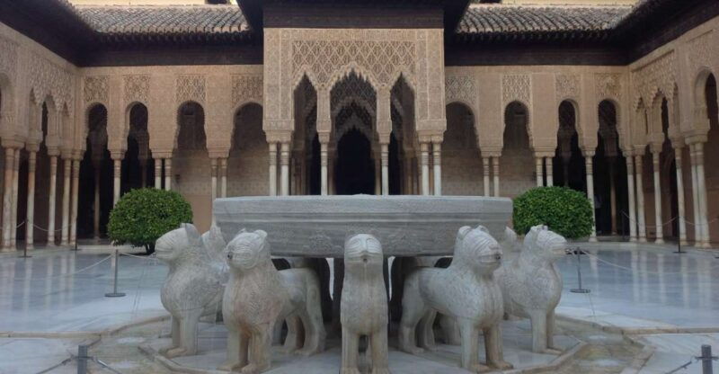 from-malaga-granada-full-day-trip-with-alhambra