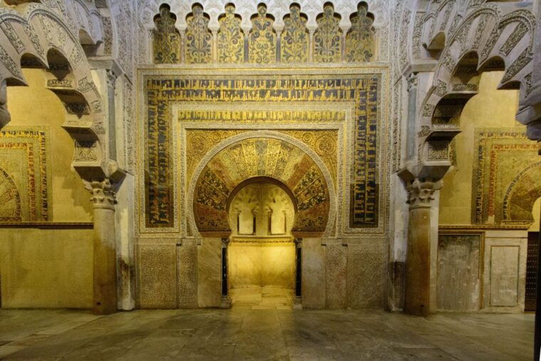 from-malaga-private-guided-walking-tour-of-cordoba