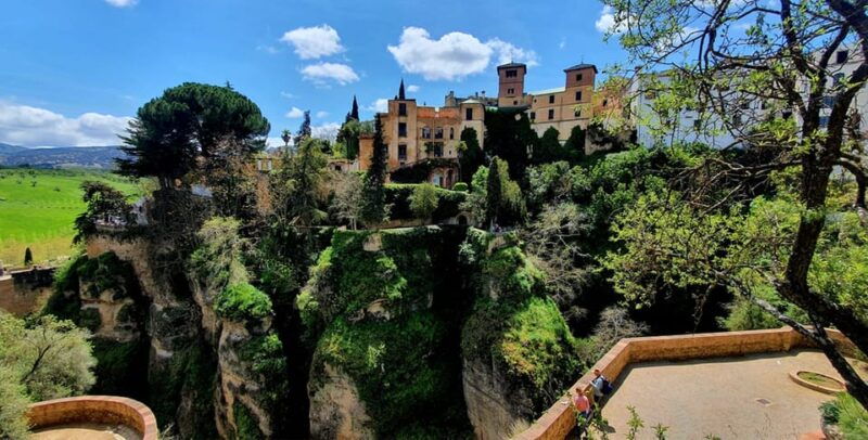 from-malaga-ronda-and-setenil-de-las-bodegas-complete-tour