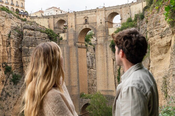 from-malaga-ronda-wine-olive-oil-tasting-premium-small-group