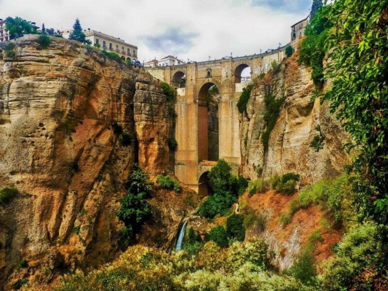 from-malagaprivate-tour-to-ronda-and-setenil-de-las-bodegas
