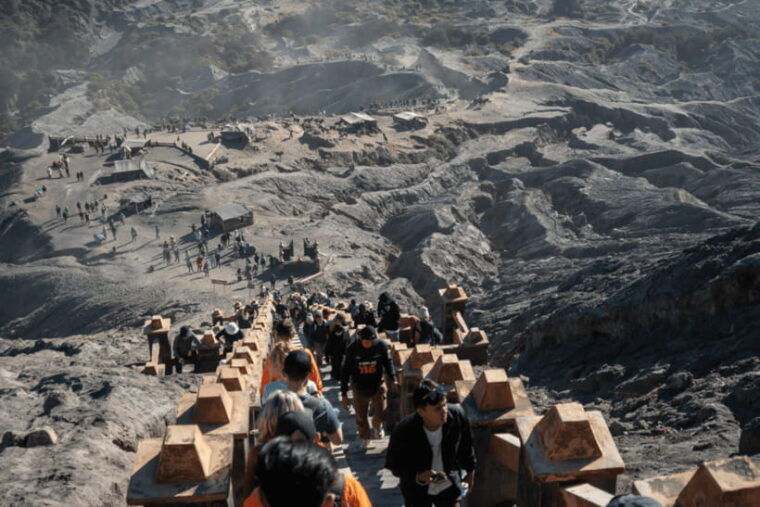 from-malang-mount-bromo-sunset-english-guide-shared-tour