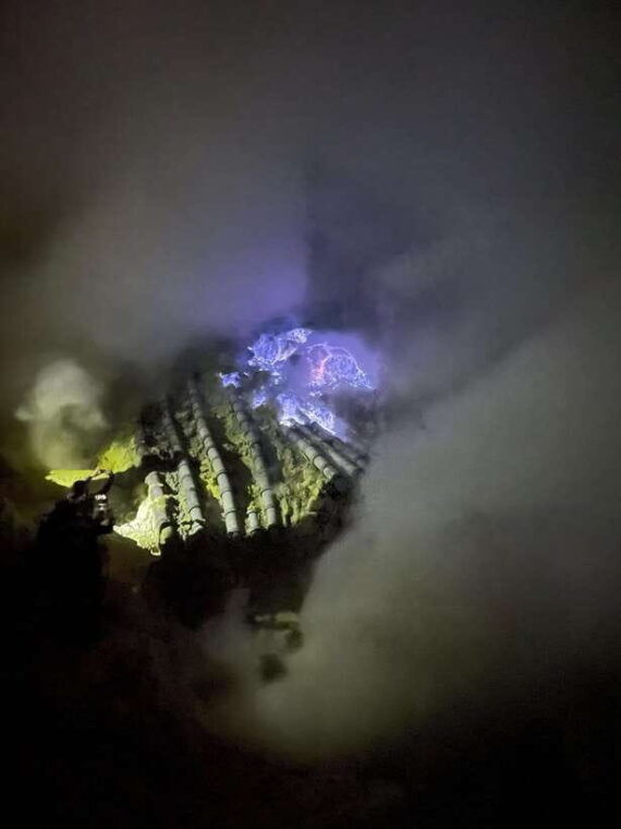 from-malang-surabaya-2-days-tour-mt-bromo-ijen-blue-flames