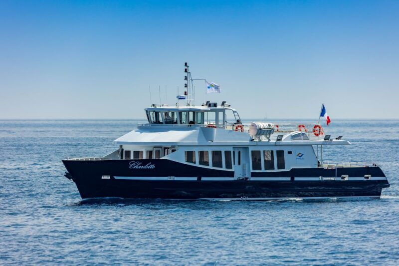 from-mandelieu-roundtrip-boat-transfer-to-st-tropez