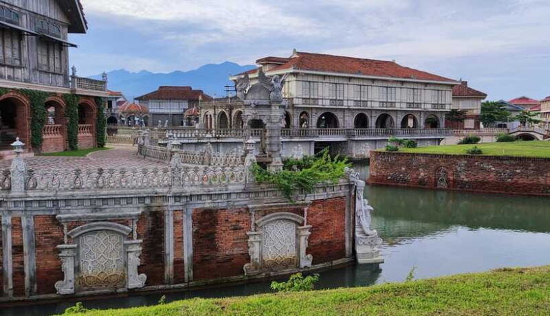 from-manila-las-casas-filipinas-de-acuzar-guided-day-trip