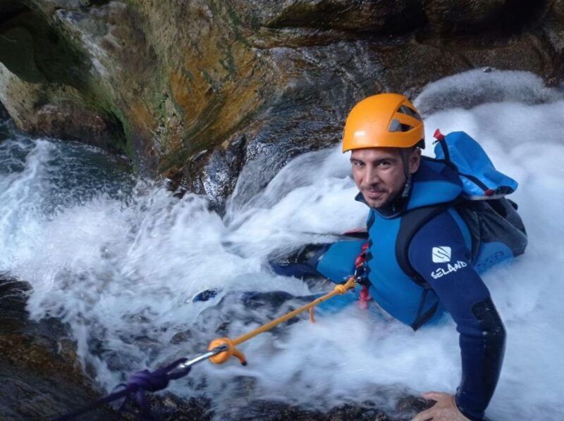 from-marbella-canyoning-guided-tour-at-sima-del-diablo